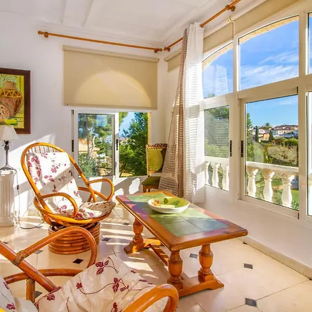 Cozy In With Kitchen Apartment Torrevieja